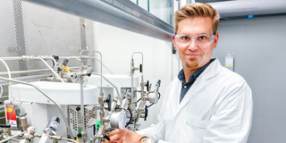 Bild von Thomas Seidensticker in Laborausrüstung